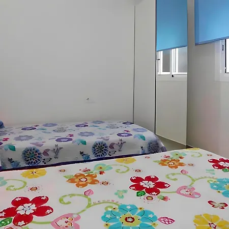 Casa Con Terraza En Centro Aceptamos Grupos De Jovenes Conil De La Frontera