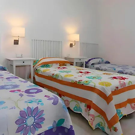Casa Con Terraza En Centro Aceptamos Grupos De Jovenes Holiday home