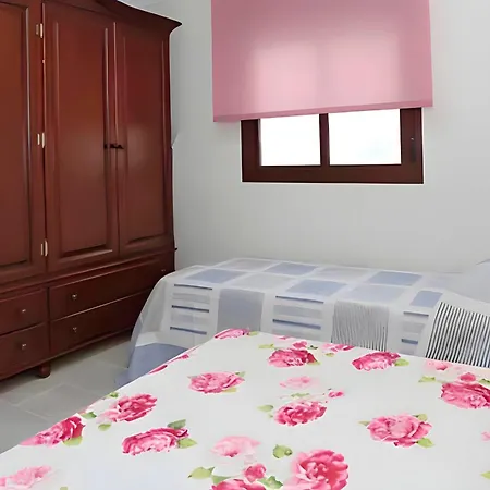 Casa Con Terraza En Centro Aceptamos Grupos De Jovenes